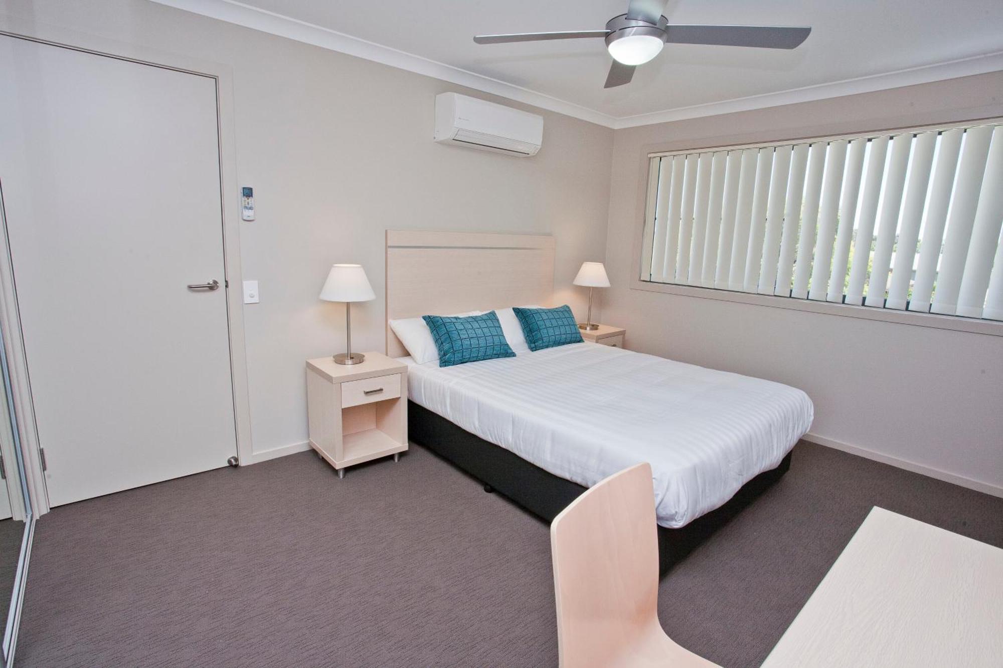Stonewood Villas Chinchilla Extérieur photo
