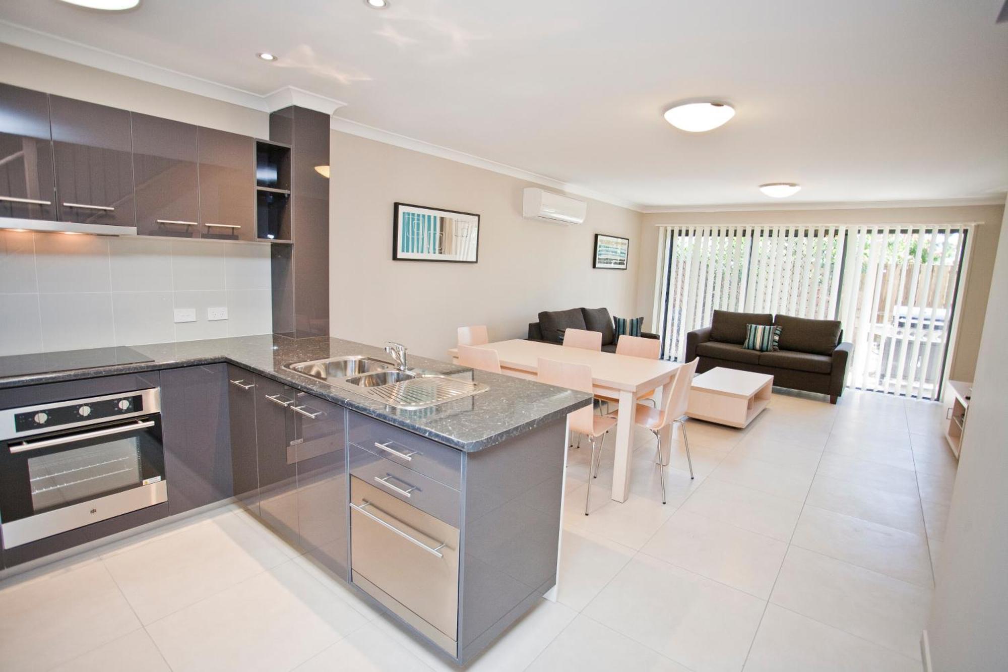 Stonewood Villas Chinchilla Extérieur photo