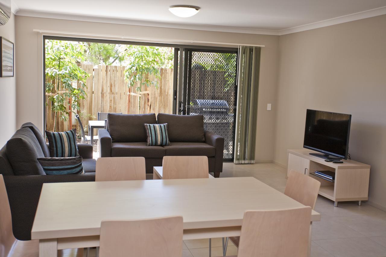 Stonewood Villas Chinchilla Extérieur photo